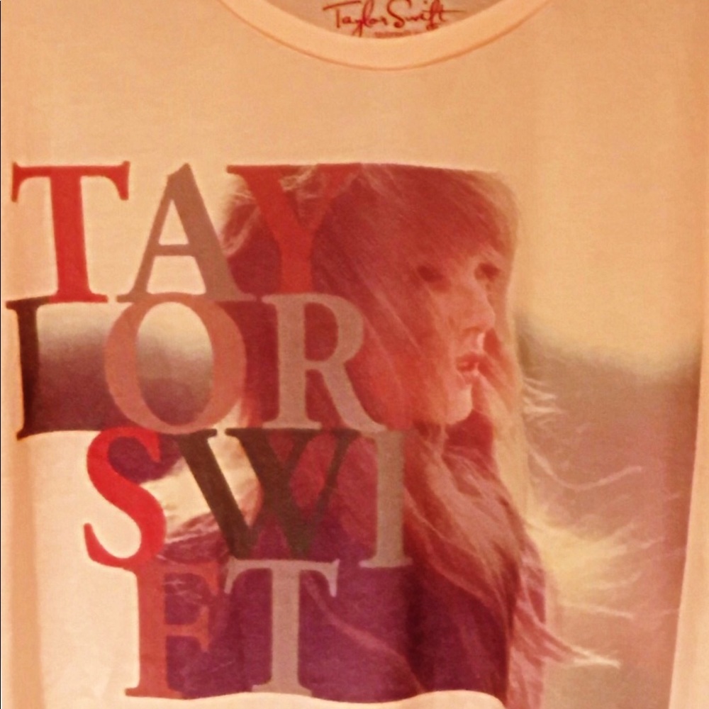 Taylor Swift T Shirt PEACH Gorgeous & Soft Thread